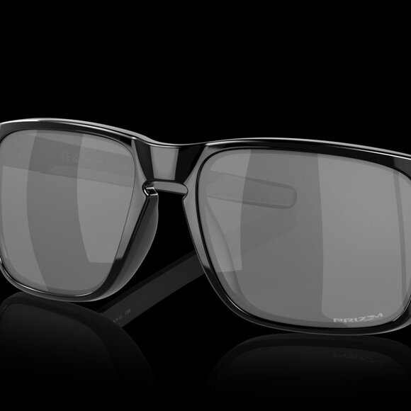 Oakley Holbrook Mix OO9384-06 – Polished Black Frame with Prizm Black Polarized - Picture 2 of 3